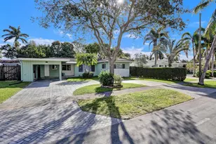 708 NE 24th Ave, Pompano Beach, FL 33062 - Photo 1
