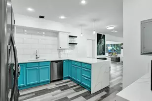 708 NE 24th Ave, Pompano Beach, FL 33062 - Photo 7