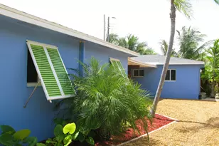 13767 Oleander Ave E, Juno Beach, FL 33408 - Photo 7