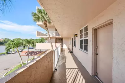 250 Jacaranda Drive #308, Plantation, FL 33324 - Photo 17