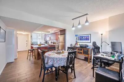 250 Jacaranda Drive #308, Plantation, FL 33324 - Photo 3