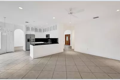 10902 Tamoron Lane, Boca Raton, FL 33498 - Photo 13