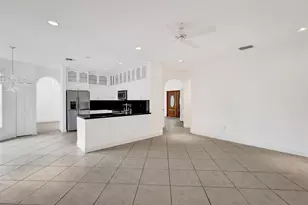 10902 Tamoron Ln, Boca Raton, FL 33498 - Photo 13