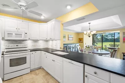 5662 SE Foxcross Place, Stuart, FL 34997 - Photo 19