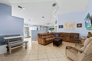 864 NW Waterlily Pl, Jensen Beach, FL 34957 - Photo 5