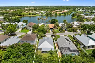 864 NW Waterlily Pl, Jensen Beach, FL 34957 - Photo 35