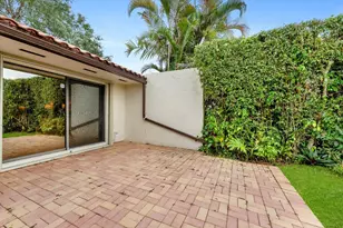6886 Tiburon Cir, Boca Raton, FL 33433 - Photo 5