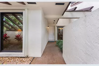 6886 Tiburon Circle, Boca Raton, FL 33433 - Photo 3