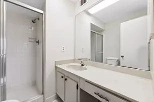 1638 Embassy Dr, West Palm Beach, FL 33401 - Photo 9