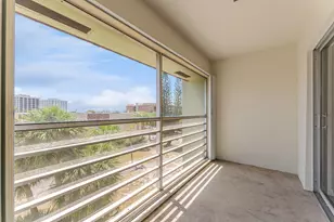 1638 Embassy Dr, West Palm Beach, FL 33401 - Photo 17