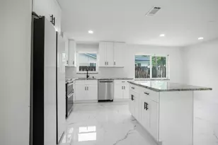 8535 NW 25th Pl, Coral Springs, FL 33065 - Photo 11