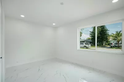 8535 NW 25th Place, Coral Springs, FL 33065 - Photo 27