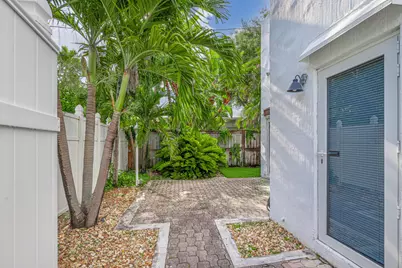 110 NE 16th Terrace, Fort Lauderdale, FL 33301 - Photo 19