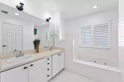 808 SW 7th Avenue, Fort Lauderdale, FL 33315 - Photo 21