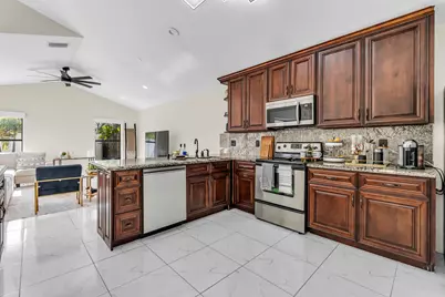 22625 Blue Fin Trail, Boca Raton, FL 33428 - Photo 11