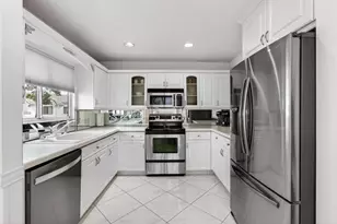 7485 Glendevon Ln, Delray Beach, FL 33446 - Photo 9