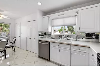 7485 Glendevon Lane #1105, Delray Beach, FL 33446 - Photo 11