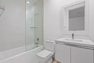 6310 NW 103rd Pl, Doral, FL 33178 - Photo 29