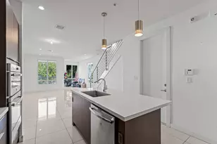 6310 NW 103rd Pl, Doral, FL 33178 - Photo 11