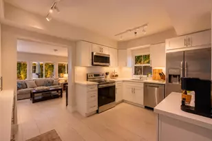 1020 SW 18th Ct, Fort Lauderdale, FL 33315 - Photo 3