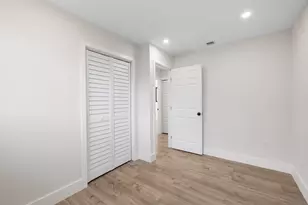 1522 NW 41st St, Miami, FL 33142 - Photo 19