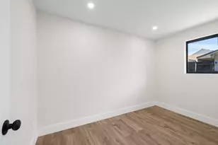 1522 NW 41st St, Miami, FL 33142 - Photo 21
