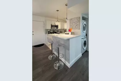 702 SE 2nd Avenue SE #405, Deerfield Beach, FL 33441 - Photo 5
