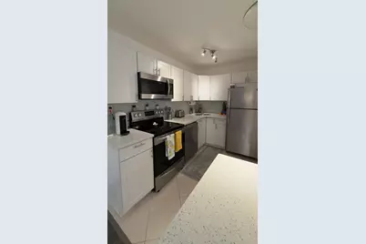 702 SE 2nd Avenue SE #405, Deerfield Beach, FL 33441 - Photo 3