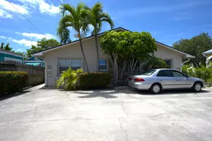 625 N M St, Lake Worth, FL 33460 - Photo 1