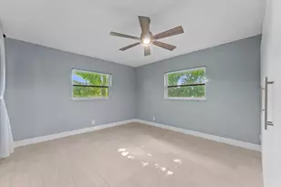 901 NW 49th St, Deerfield Beach, FL 33064 - Photo 11