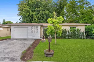 901 NW 49th St, Deerfield Beach, FL 33064 - Photo 1