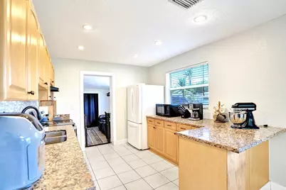 5740 SW 38th Street, Davie, FL 33314 - Photo 11