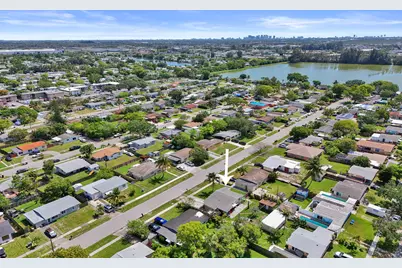 5740 SW 38th Street, Davie, FL 33314 - Photo 49