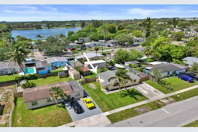 5740 SW 38th Street, Davie, FL 33314 - Photo 41