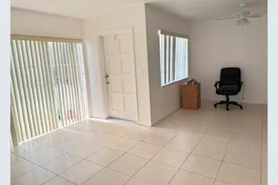 187 Stratford N #187, West Palm Beach, FL 33417 - Photo 3