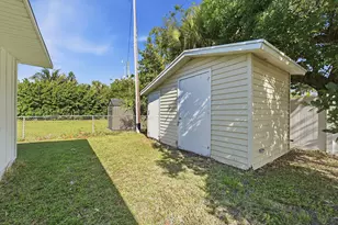 107 Fernandina St, Fort Pierce, FL 34949 - Photo 25