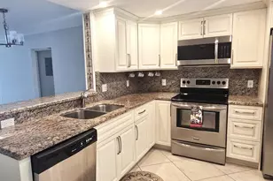 2903 Victoria Cir, Coconut Creek, FL 33066 - Photo 7