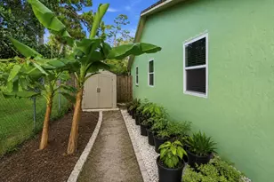309 Hach Ln, West Palm Beach, FL 33415 - Photo 27