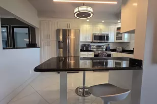 9301 Sunrise Lakes Blvd, Sunrise, FL 33322 - Photo 7