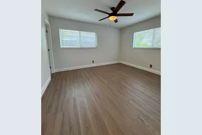 909 NE 10th Avenue # 1, Pompano Beach, FL 33060 - Photo 9