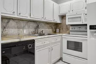 415 Mansfield, Boca Raton, FL 33434 - Photo 13