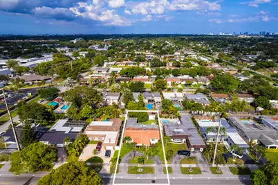 2141 N 56th Avenue, Hollywood, FL 33021 - Photo 23