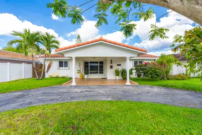 2141 N 56th Avenue, Hollywood, FL 33021 - Photo 1