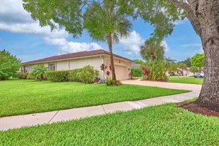 2649 Clipper Cir, West Palm Beach, FL 33411 - Photo 7