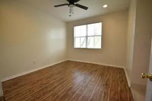 2851 W Prospect Rd, Tamarac, FL 33309 - Photo 9