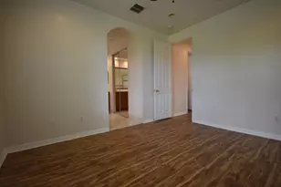 2851 W Prospect Rd, Tamarac, FL 33309 - Photo 7