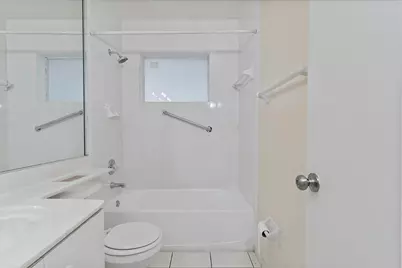 700 SE 9th Court #206, Hialeah, FL 33010 - Photo 29