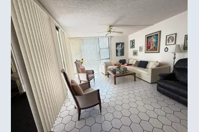 20301 W Country Club Drive #329, Aventura, FL 33180 - Photo 3