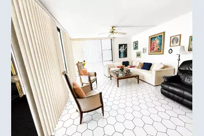 20301 W Country Club Drive #329, Aventura, FL 33180 - Photo 5