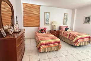 20301 W Country Club Dr, Aventura, FL 33180 - Photo 9
